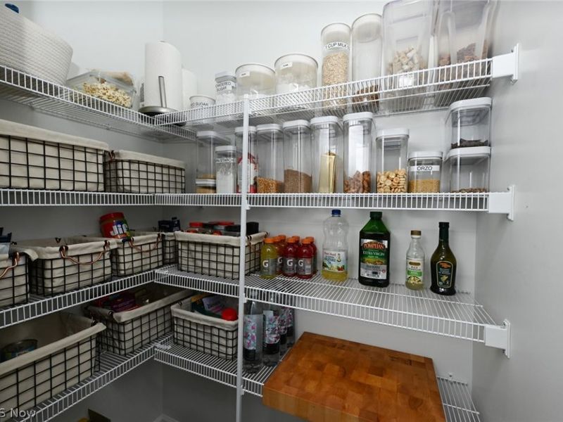 1662 Cobham Lane, Wadsworth, OH 44281 Photo 9