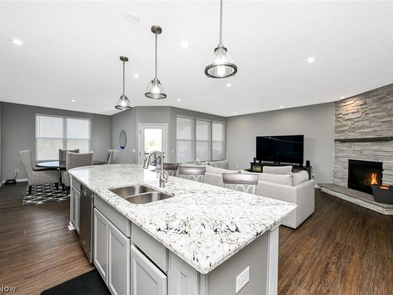 1662 Cobham Lane , Wadsworth, OH 44281 Photo 9