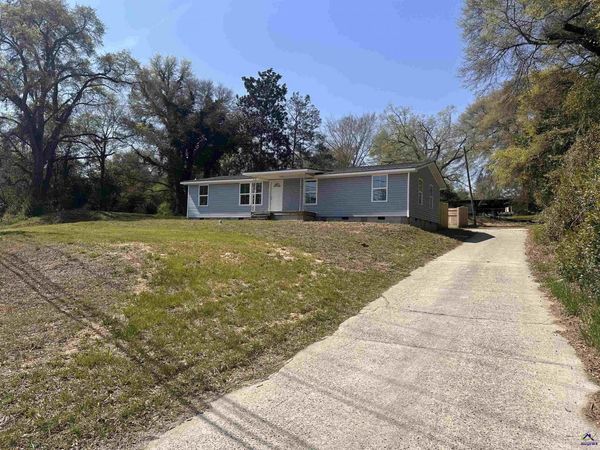 103 Martin Luther King Drive, Perry, GA 31069