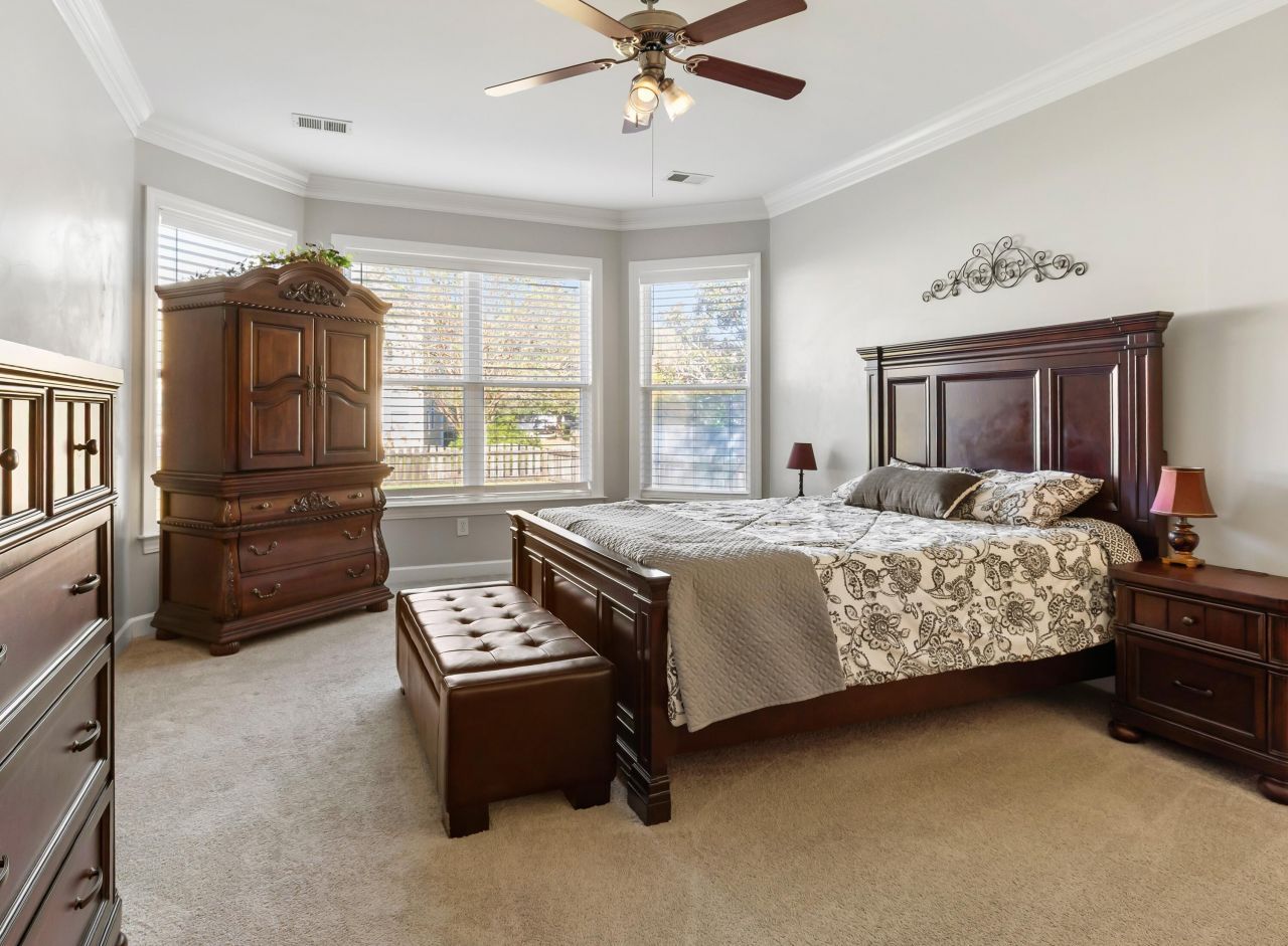 102 Plank Court Photo 19