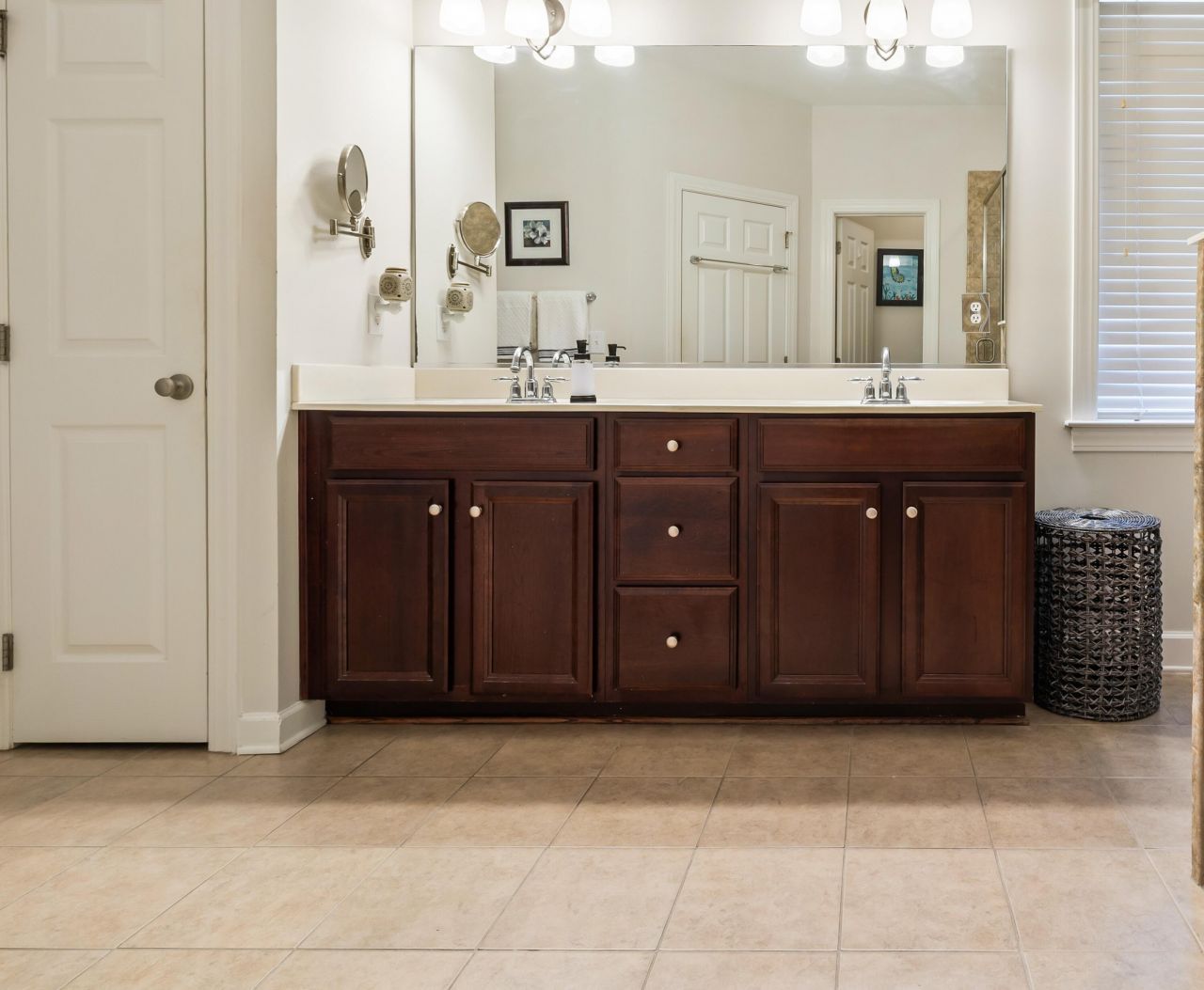 102 Plank Court Photo 20