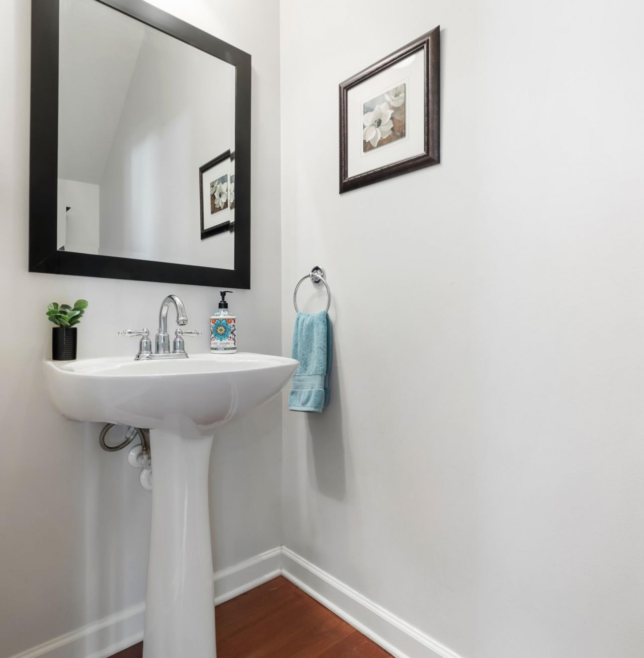 102 Plank Court Photo 22