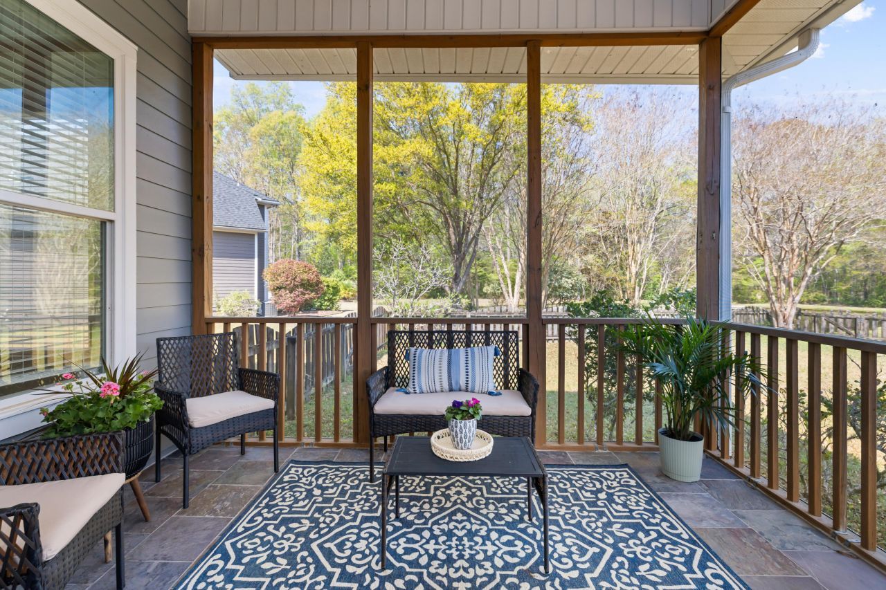 102 Plank Court Photo 32