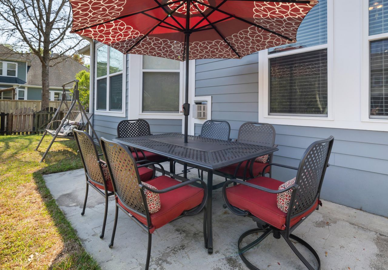 102 Plank Court Photo 33