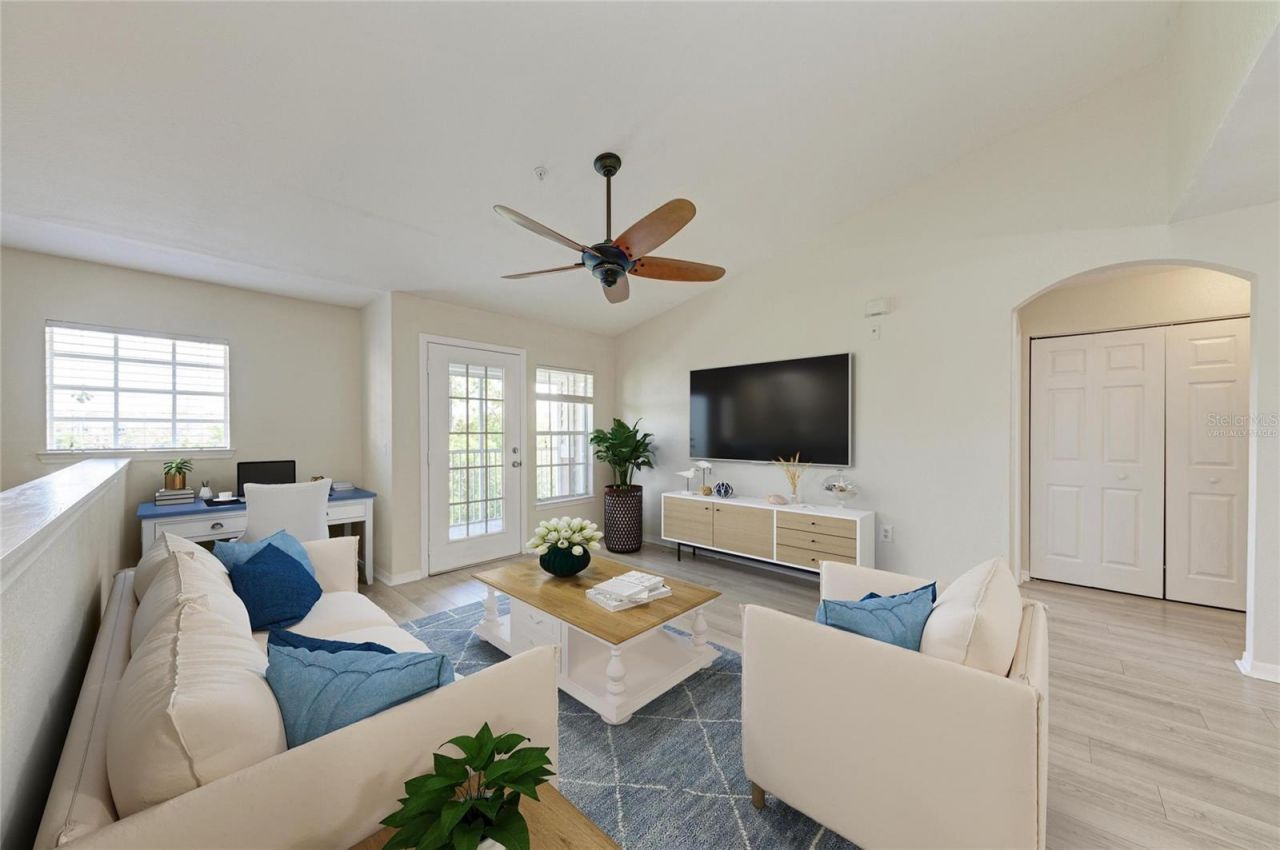 8911 Manor Loop, Unit 207, Lakewood Ranch, FL 34202 Photo