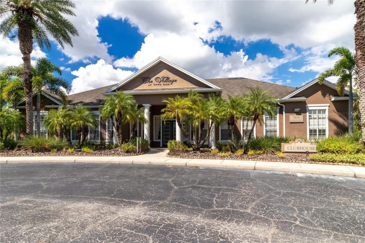 8911 Manor Loop, Unit 207, Lakewood Ranch, FL 34202 Photo