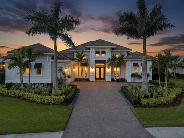 8465 PAVIA WAY, LAKEWOOD RANCH, FL 34202