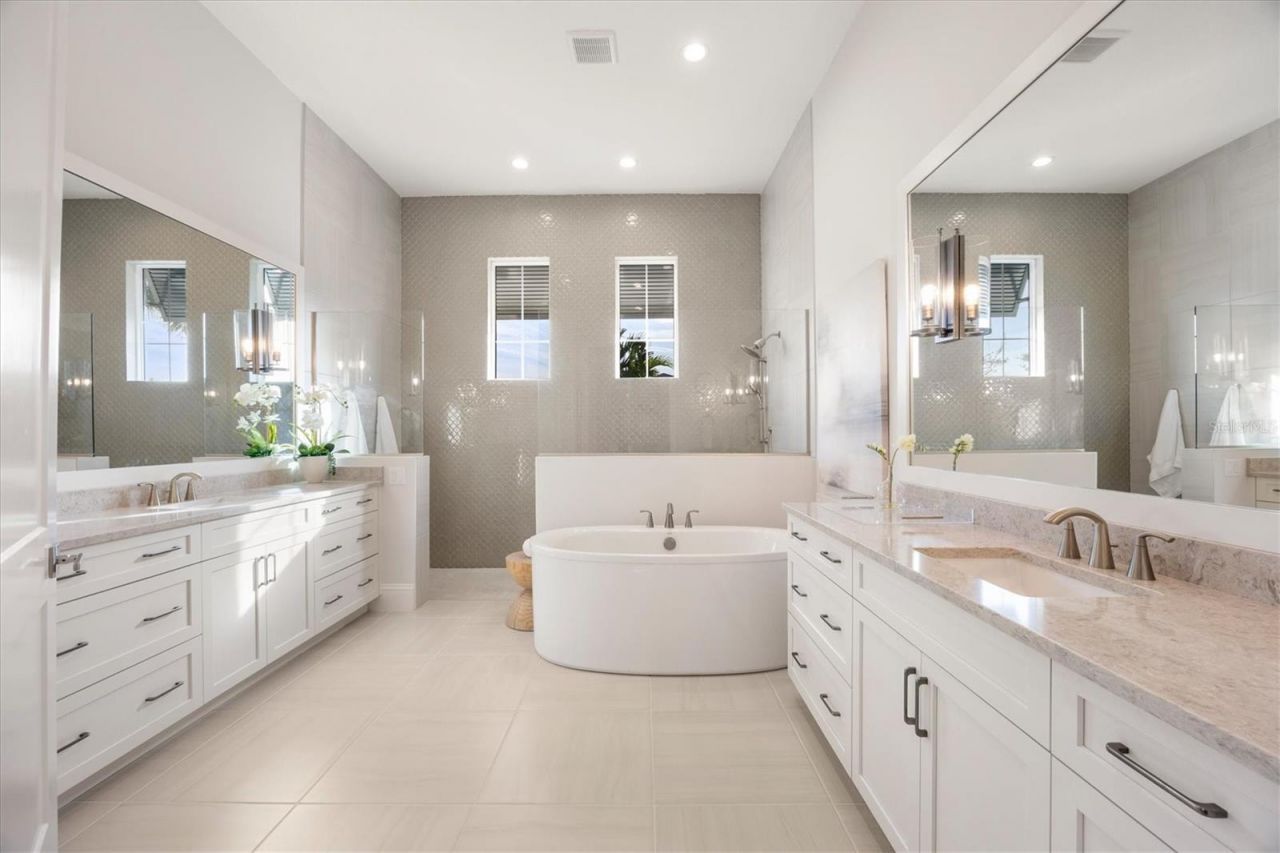 8465 Pavia Way, Lakewood Ranch, FL 34202 Photo