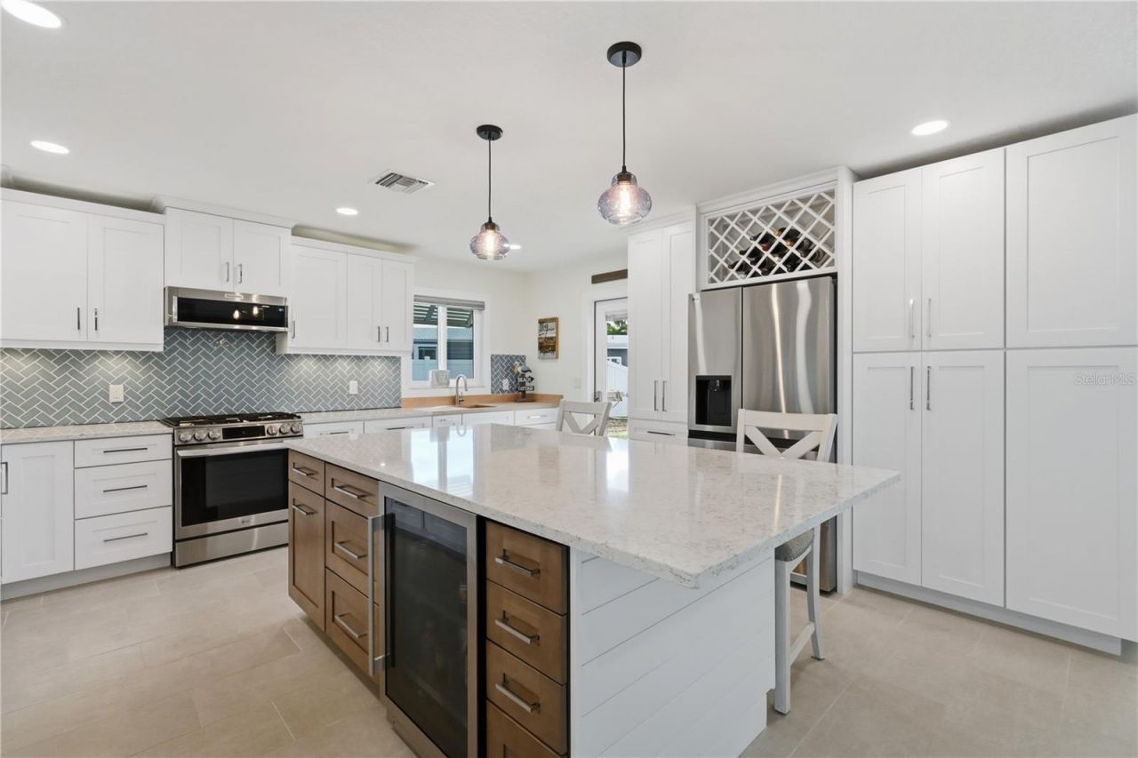 211 21st Street Ne, Bradenton, FL 34208 Photo