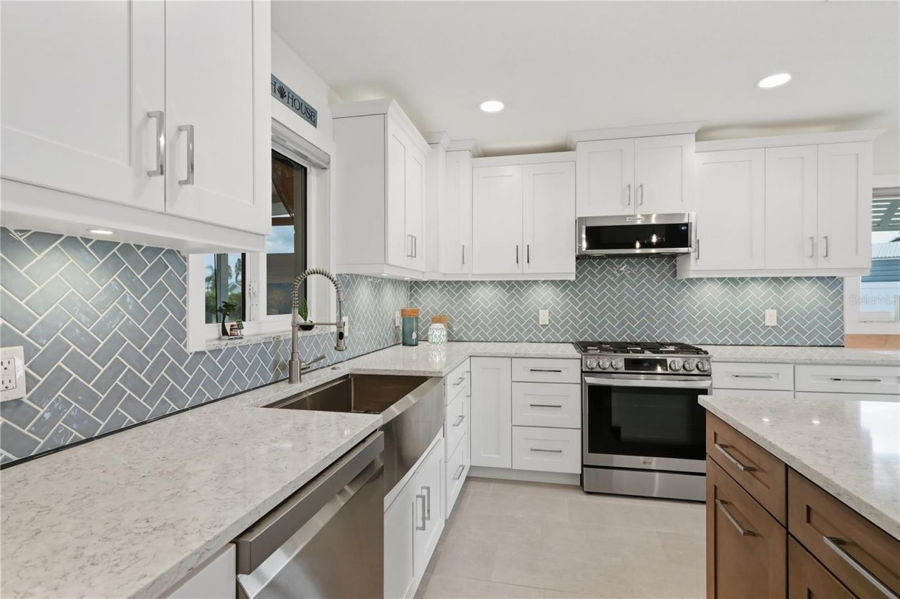 211 21st Street Ne, Bradenton, FL 34208 Photo