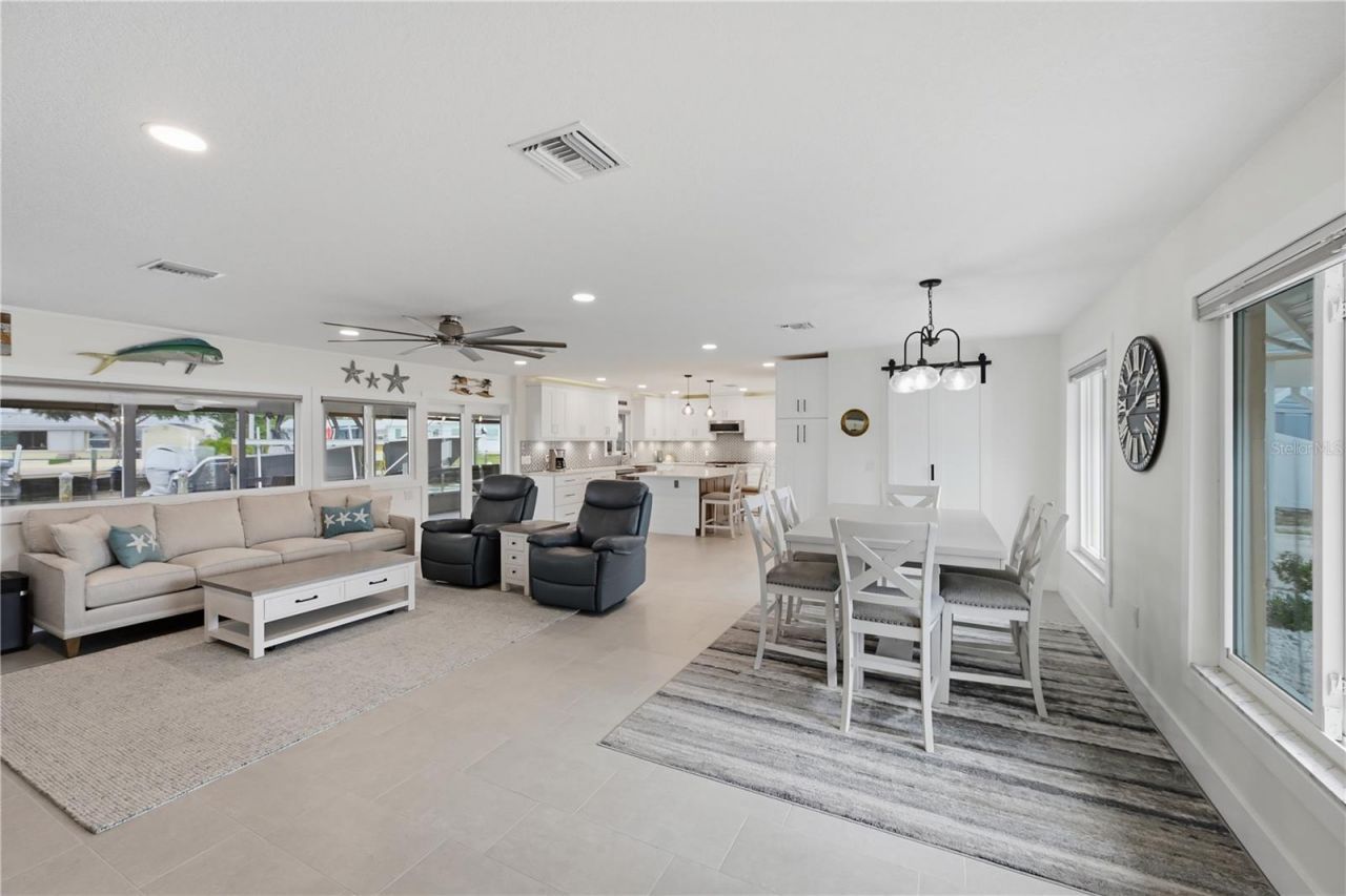 211 21st Street Ne, Bradenton, FL 34208 Photo