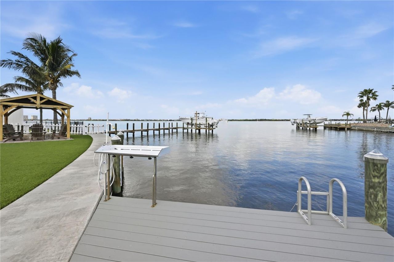 211 21st Street Ne, Bradenton, FL 34208 Photo