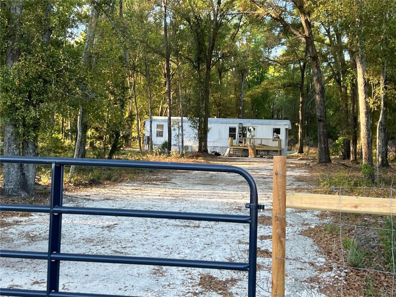 12941 208th Street , O Brien, FL 32071 Photo