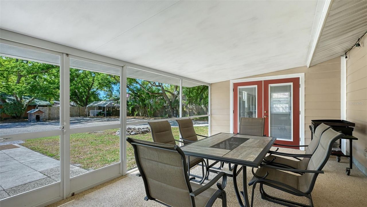 3818 Gocio Road, Sarasota, FL 34235 Photo