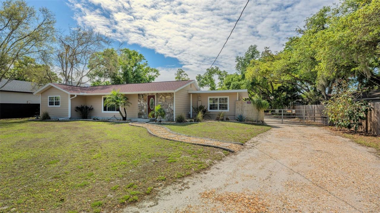 3818 Gocio Road, Sarasota, FL 34235 Photo