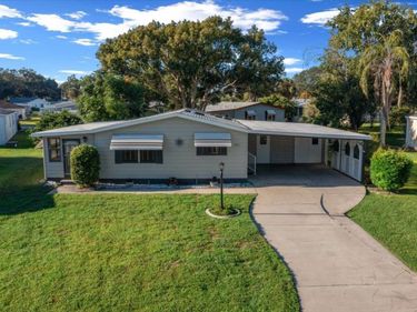 1840 W SCHWARTZ BOULEVARD, THE VILLAGES, FL 32159