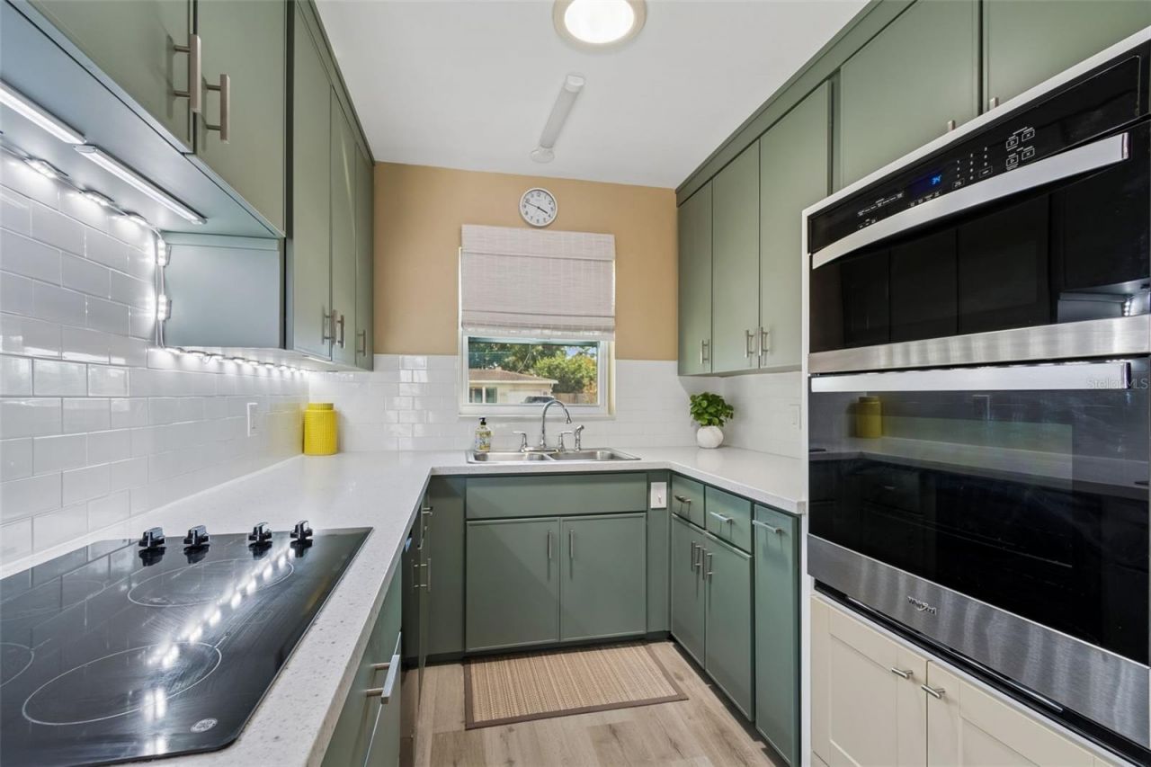 3601 Yardley Avenue N, Saint Petersburg, FL 33713 Photo