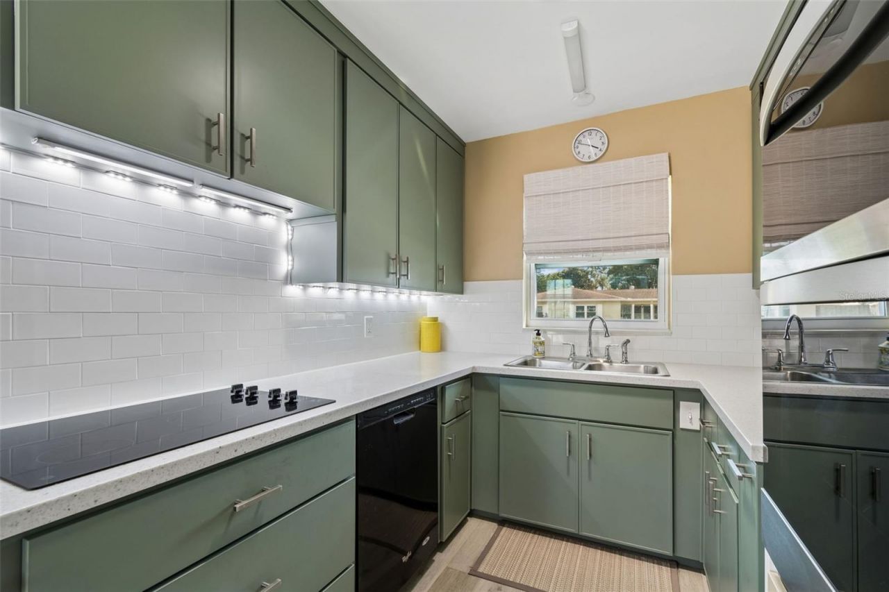 3601 Yardley Avenue N, Saint Petersburg, FL 33713 Photo