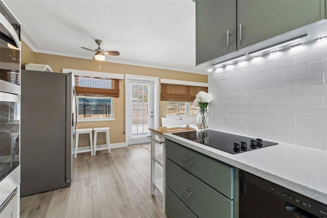 3601 Yardley Avenue N, Saint Petersburg, FL 33713 Photo