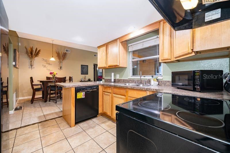 612 Riverwoods Circle , Orlando, FL 32825 Photo