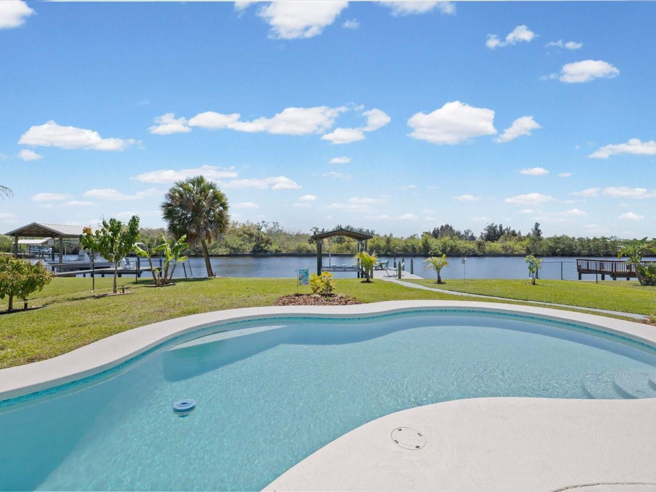 1414 Deirdre Drive, Ruskin, FL 33570 Photo