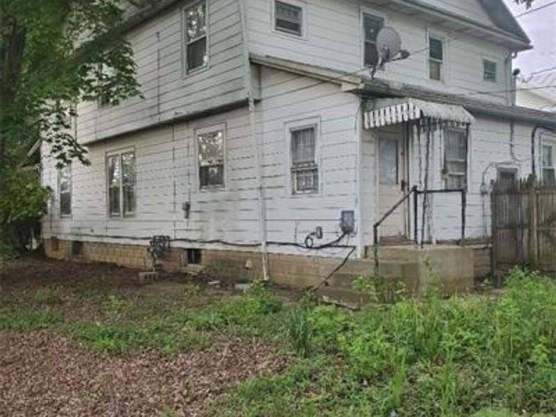 211 Horn Street, Lewisburg, OH 45338 Photo 2