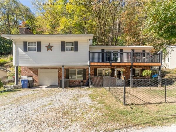 211 Snow Hill Drive, Charleston, WV 25311