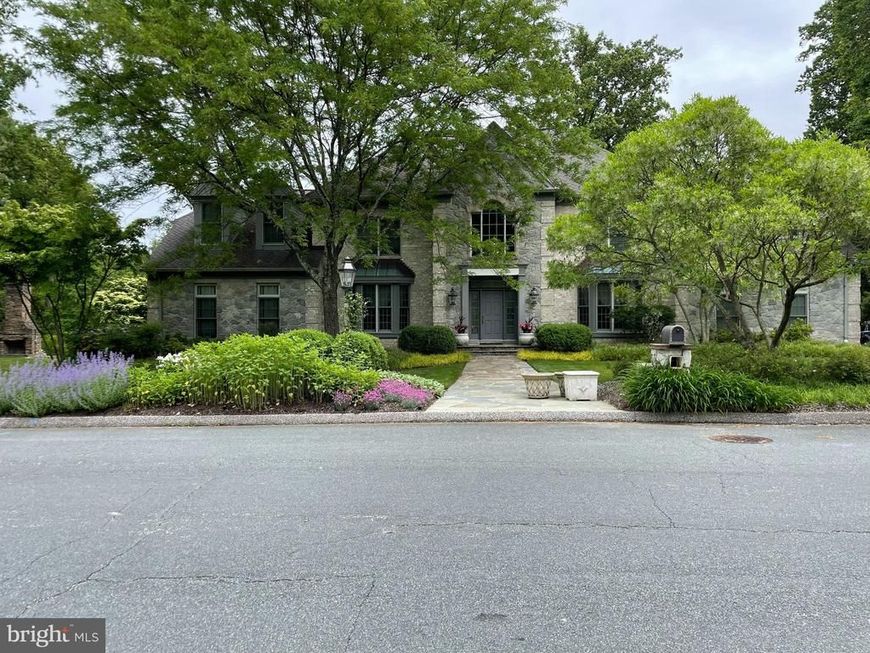 7 Hambleton Court , Baltimore, MD 21208 Main Photo