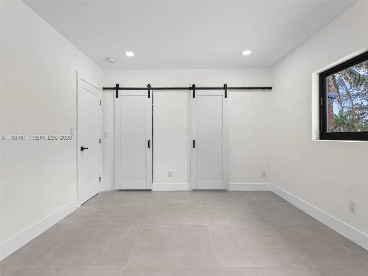 610 NE 164th Ter, North Miami Beach, FL 33162 Photo