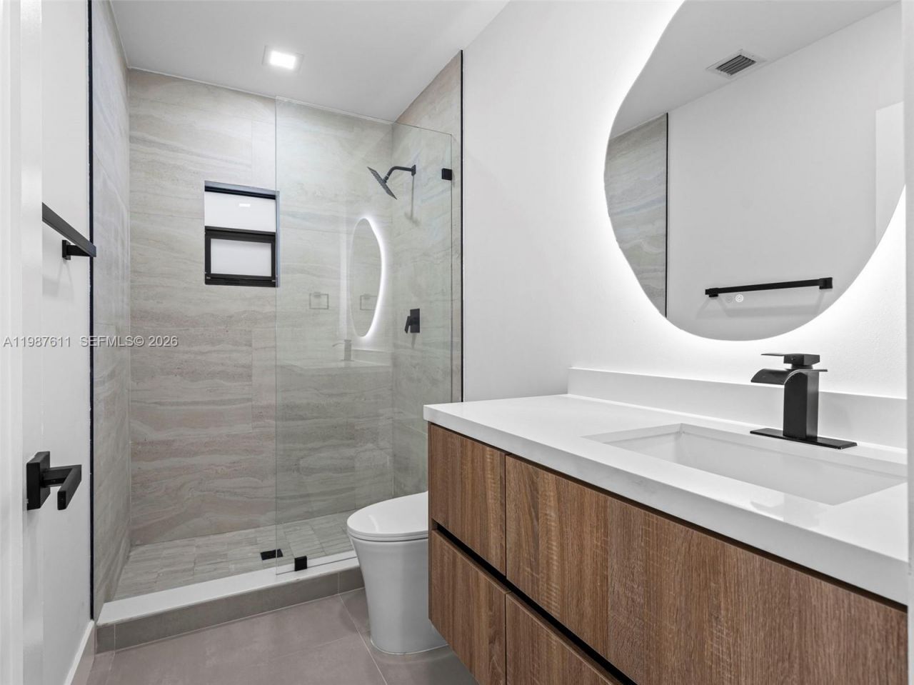 610 NE 164th Ter, North Miami Beach, FL 33162 Photo