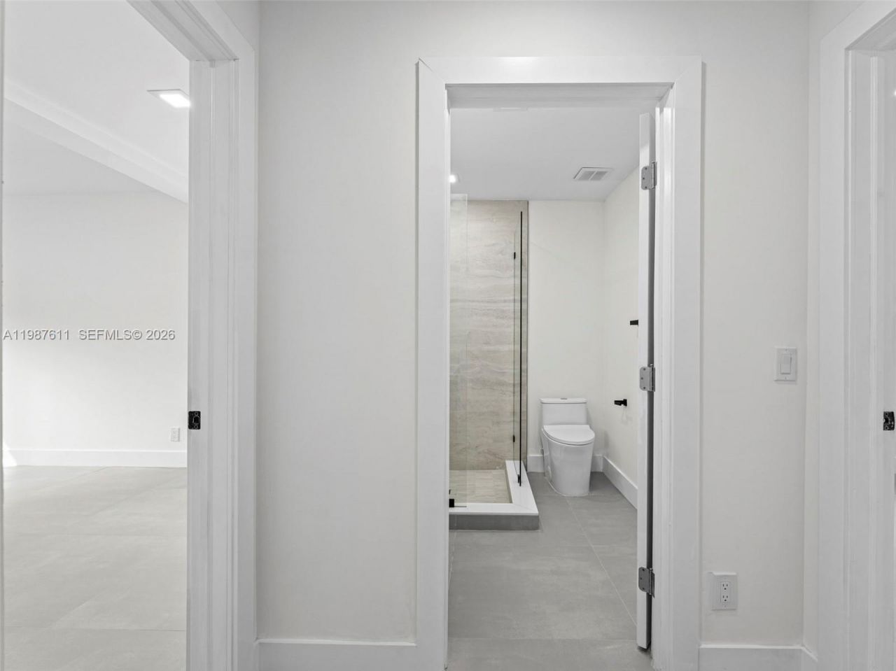 610 NE 164th Ter, North Miami Beach, FL 33162 Photo