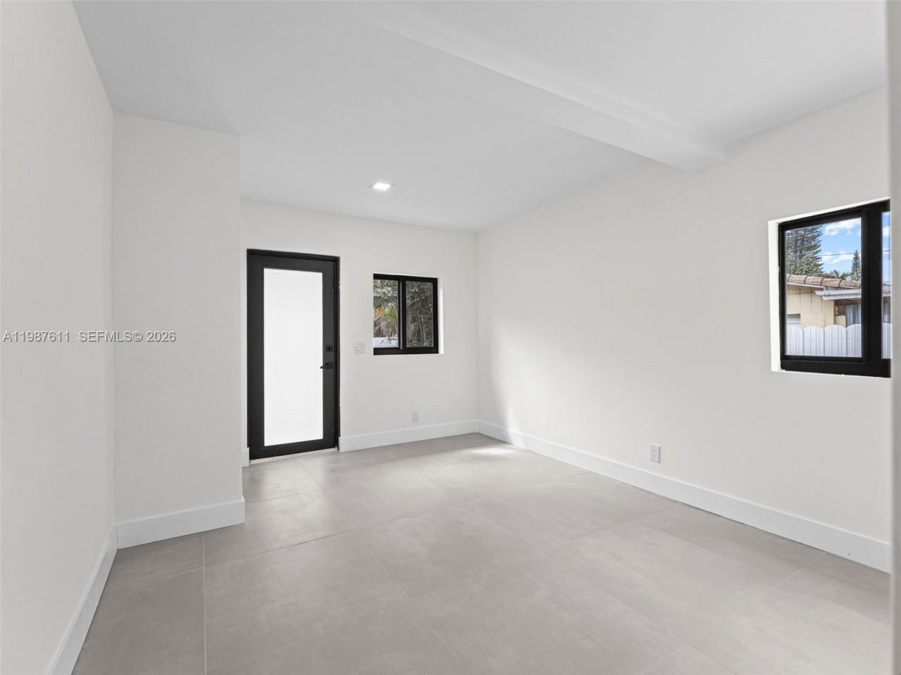 610 NE 164th Ter, North Miami Beach, FL 33162 Photo