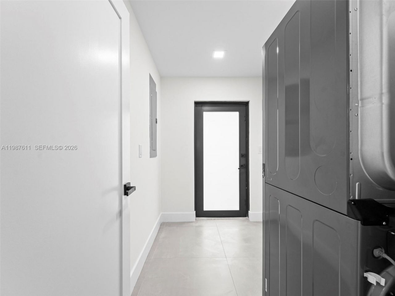 610 NE 164th Ter, North Miami Beach, FL 33162 Photo