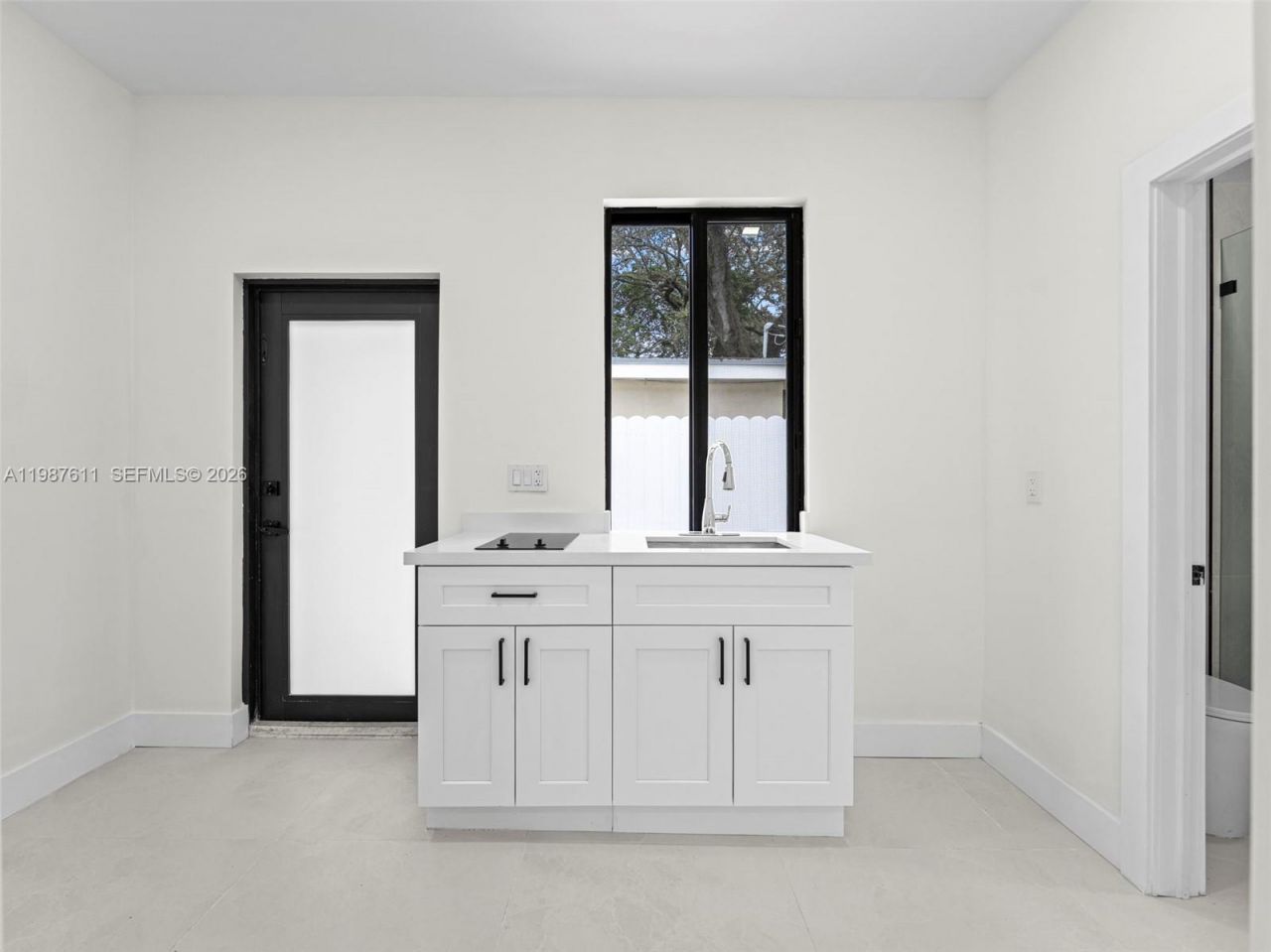 610 NE 164th Ter, North Miami Beach, FL 33162 Photo