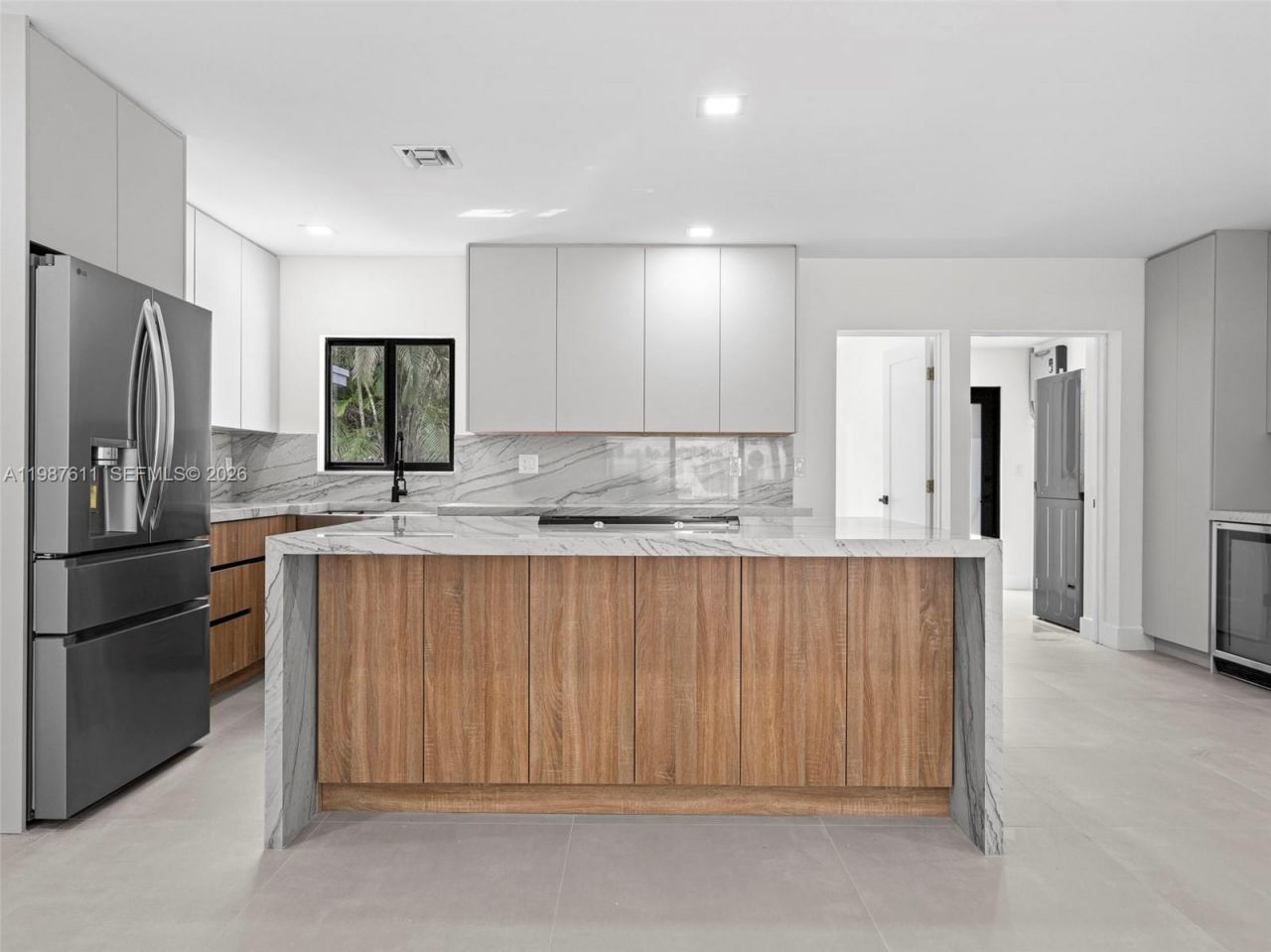 610 NE 164th Ter, North Miami Beach, FL 33162 Photo