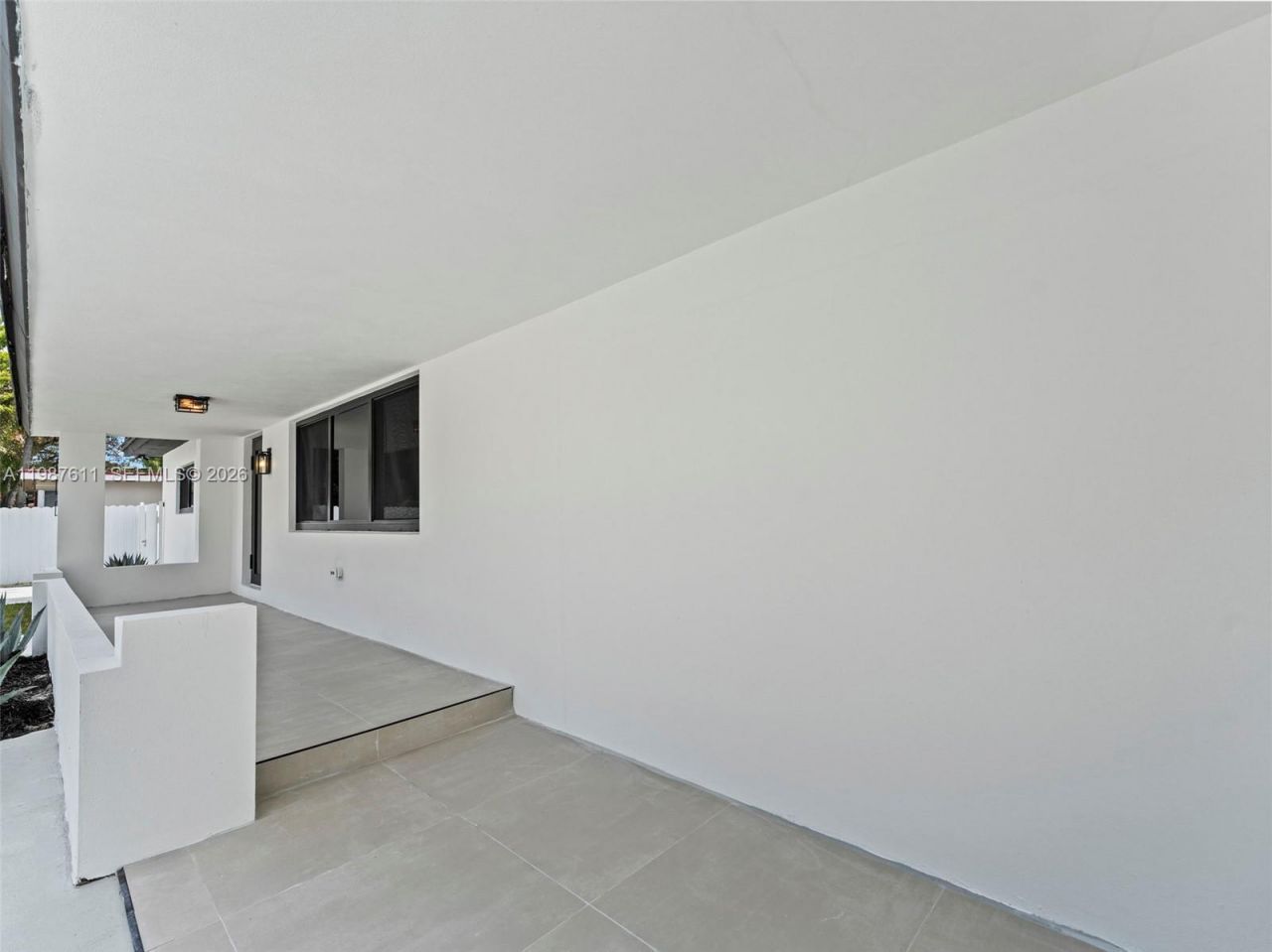 610 NE 164th Ter, North Miami Beach, FL 33162 Photo