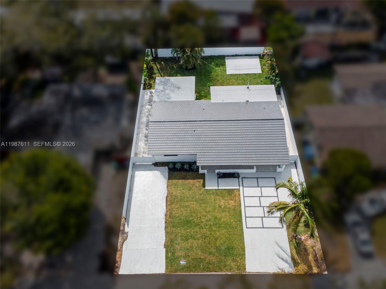 610 NE 164th Ter, North Miami Beach, FL 33162 Photo