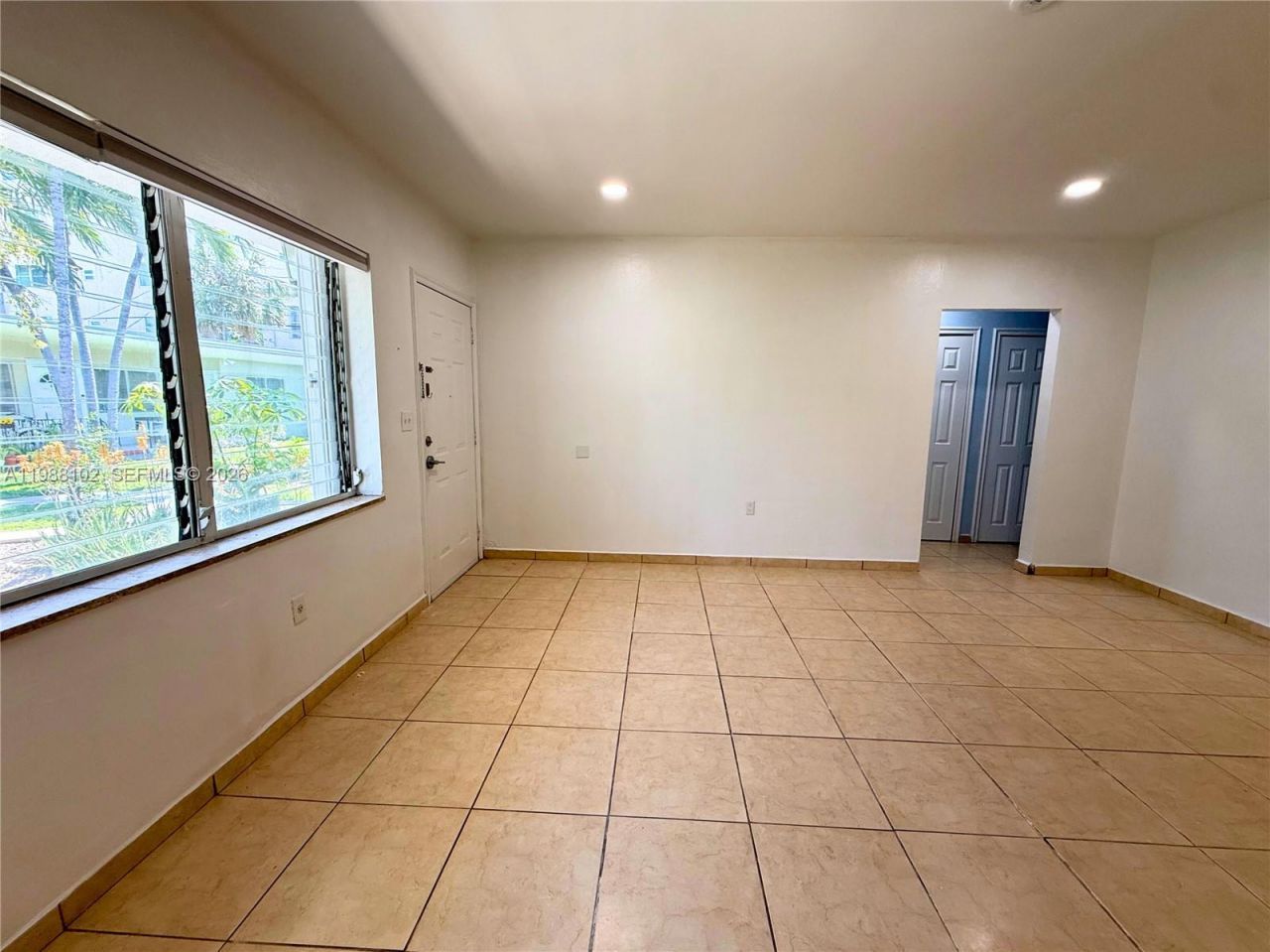 1176 Marseille Dr , Unit 2, Miami Beach, FL 33141 Photo