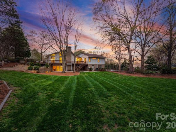 4631 Carmel Valley Road, Charlotte, NC 28226
