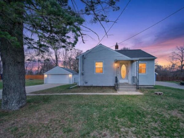 3020 Chippewa Trail, Jackson, MI 49202