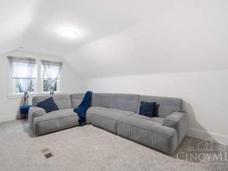 130 Nansen Street, Cincinnati, OH 45216 Photo 16