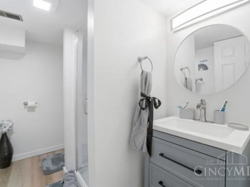 130 Nansen Street, Cincinnati, OH 45216 Photo 21