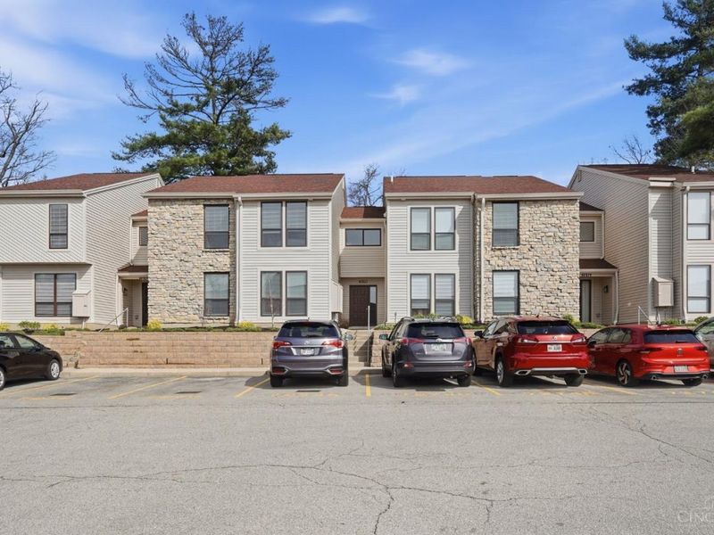 7274 E Galbraith Road, Unit 17, Sycamore Township, OH 45243 Photo 2