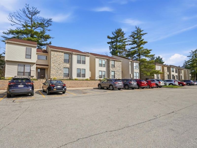 7274 E Galbraith Road, Unit 17, Sycamore Township, OH 45243 Photo 3