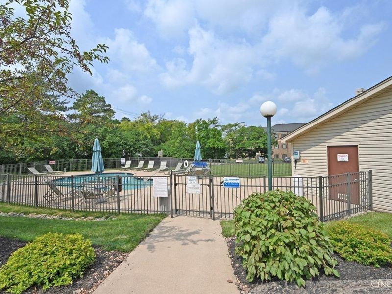 7274 E Galbraith Road, Unit 17, Sycamore Township, OH 45243 Photo 43