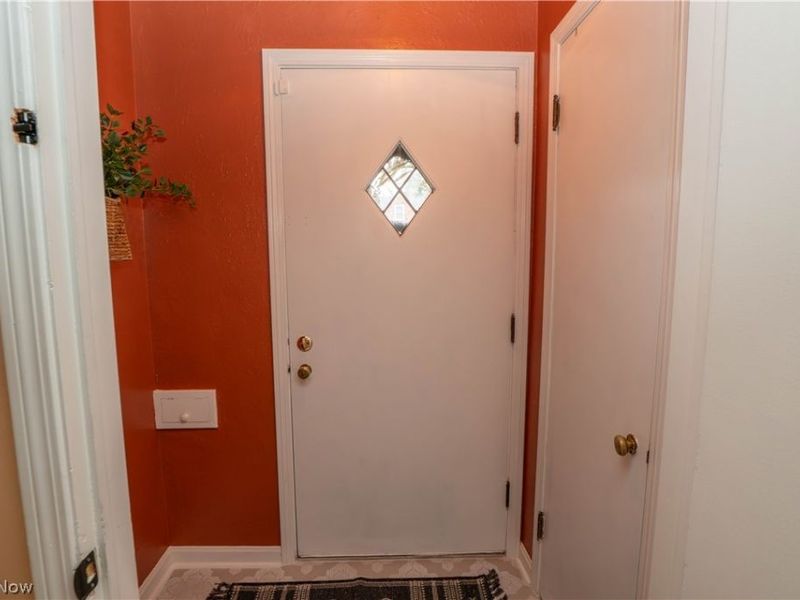 4207 W 226th Street , Fairview Park, OH 44126 Photo 3