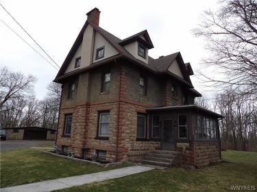 53 Church Street, Lyndonville, NY 14098