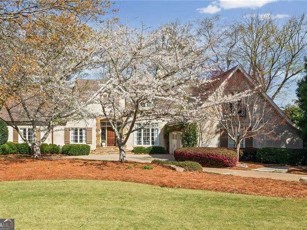 6210 River Chase Circle, Atlanta, GA 30328