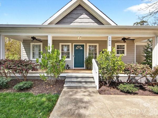 1916 Garibaldi Avenue, Charlotte, NC 28208
