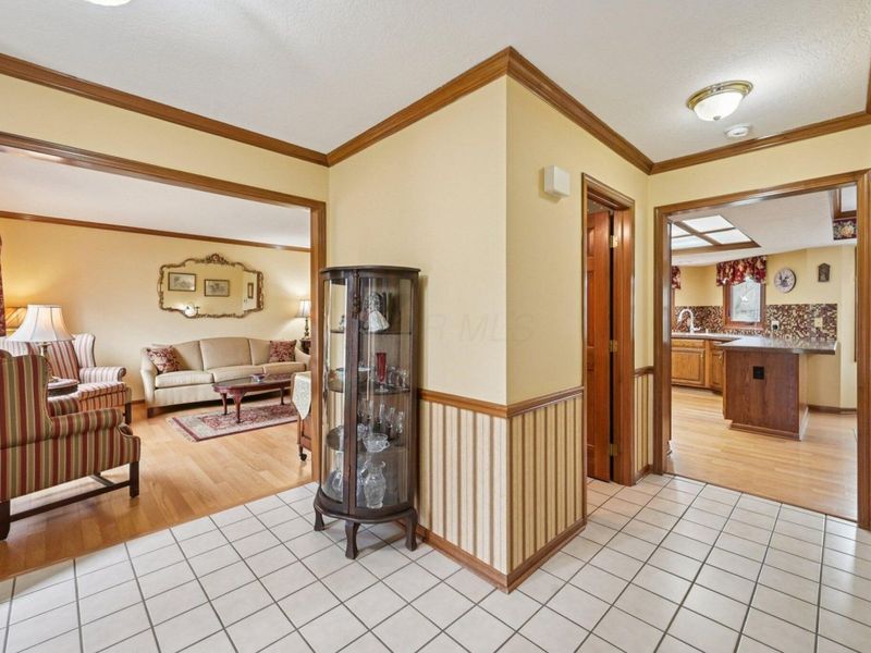 390 Ashford Drive , Westerville, OH 43082 Photo 10